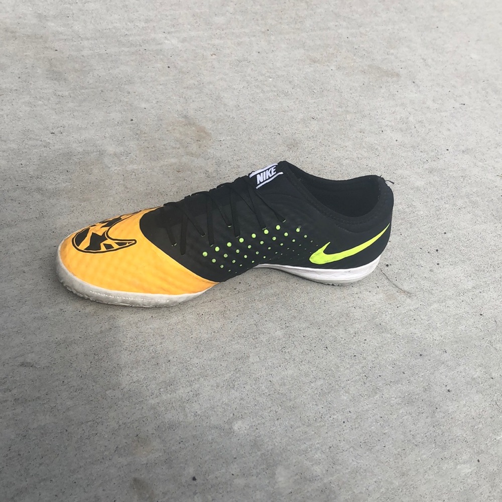 Nike Mercurial X Finale, Nike Futsal shoes - Picture 2 of 5